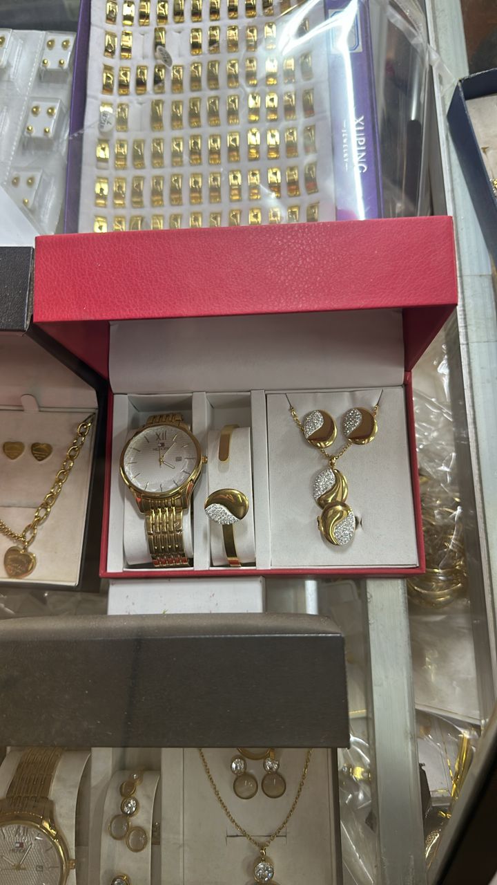đ Coffret Cadeau Bijoux 6-en-1 Femme â ĂlĂ©gance et Distinction