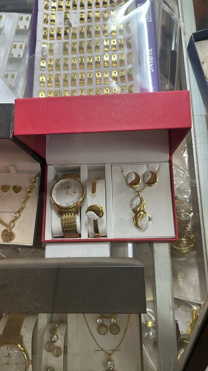 💎 Coffret Cadeau Bijoux 6-en-1 Femme – Élégance et Distinction